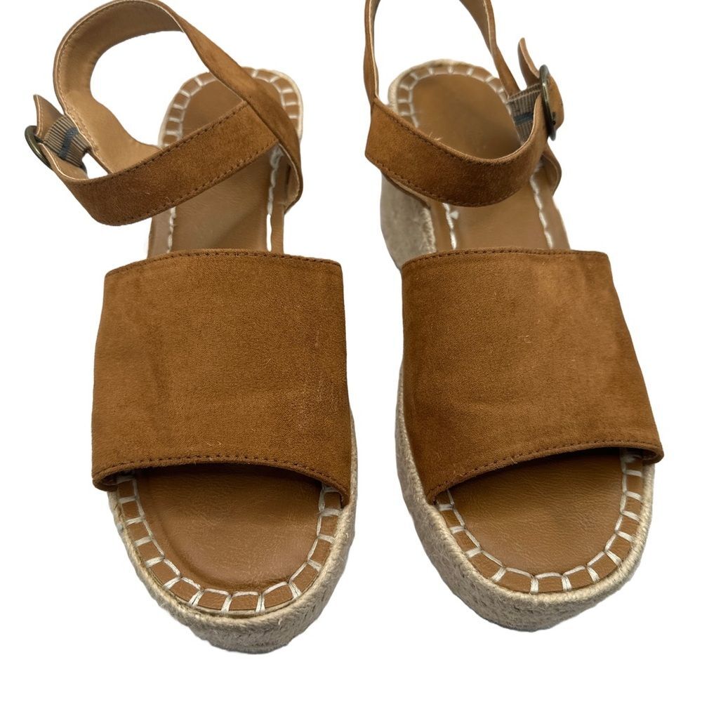 Universal Tread Cognac Morgan Tan Faux Suede Espadrille Wedges Size 9.5